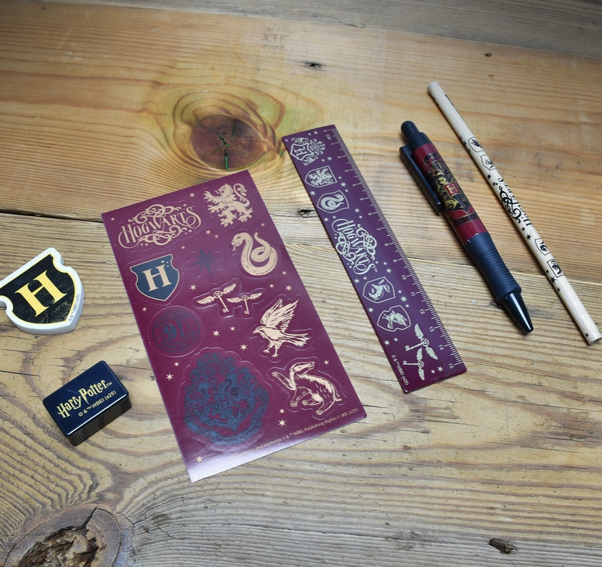 Harry Potter - Schreibwaren Set 6-Teilig - Magical Locations merchandise